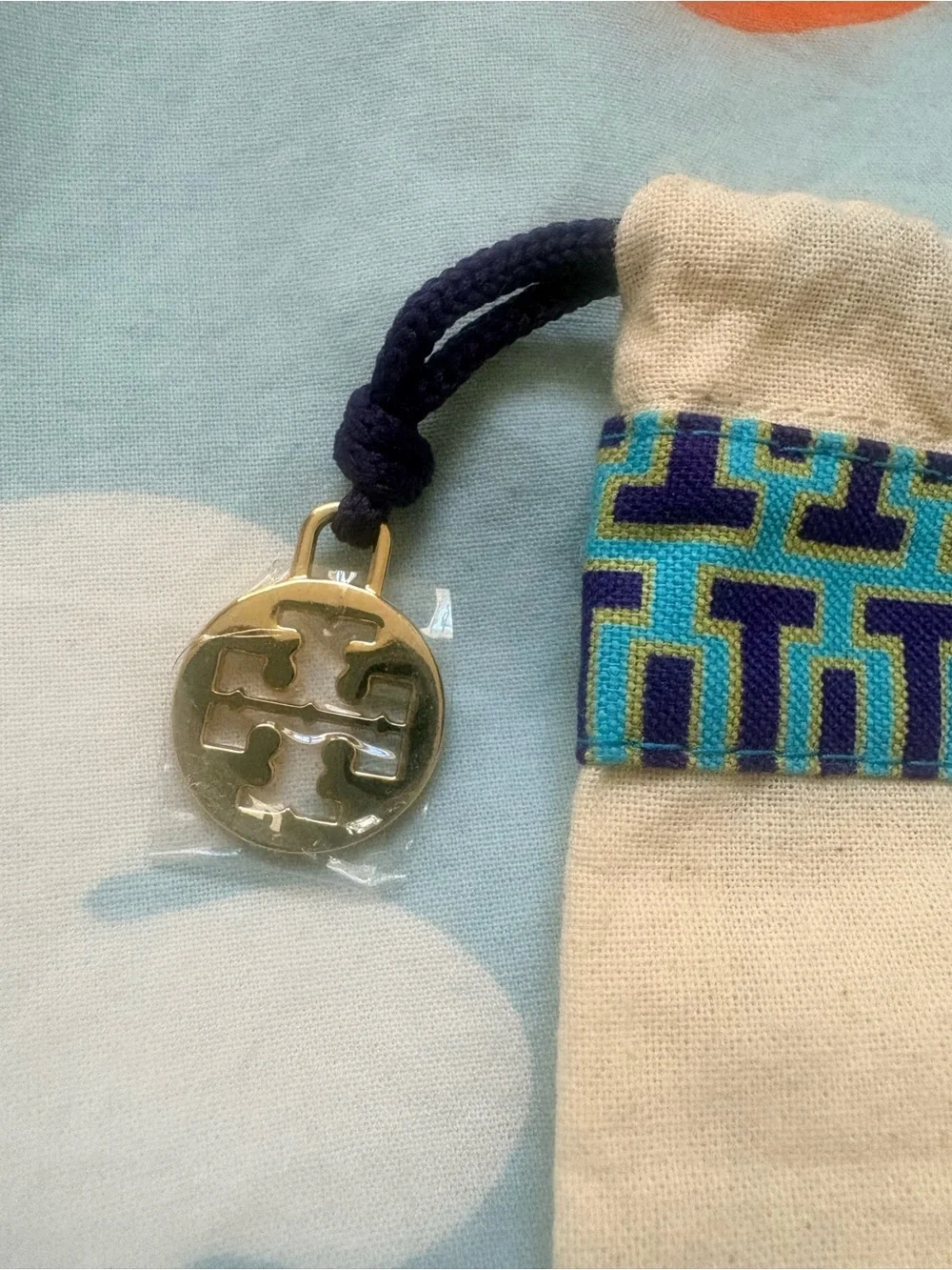 Tory Burch Cream Drawstring Dust Bag GUC